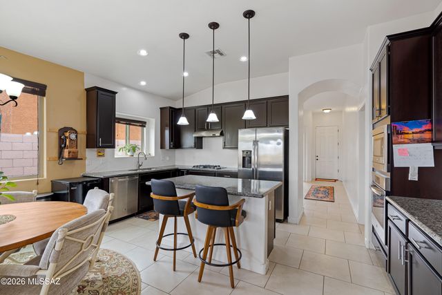 9919 N Crook Lane, Tucson, AZ 85742