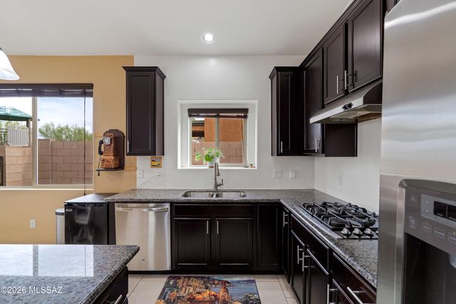 9919 N Crook Lane, Tucson, AZ 85742