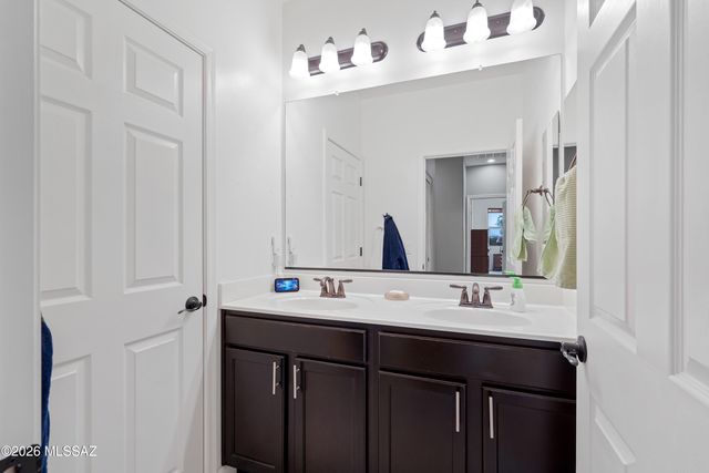 9919 N Crook Lane, Tucson, AZ 85742