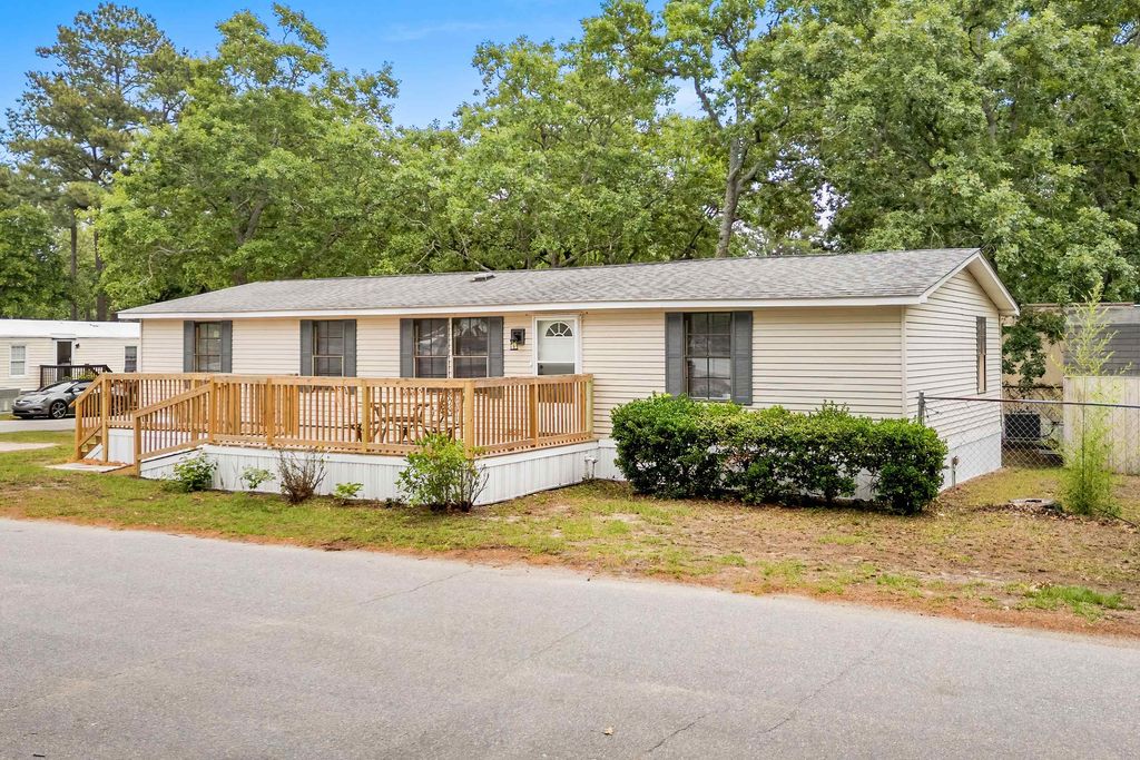 1529 Virgo Ln., Myrtle Beach, SC 29575