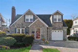50 Paumanake Avenue, Babylon, NY 11702