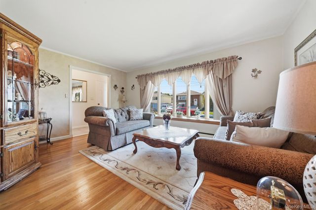 3615 Tonopah Street, Seaford, NY 11783