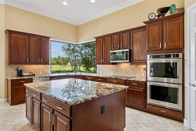 844 SAN RAPHAEL ST, Poinciana, FL 34759