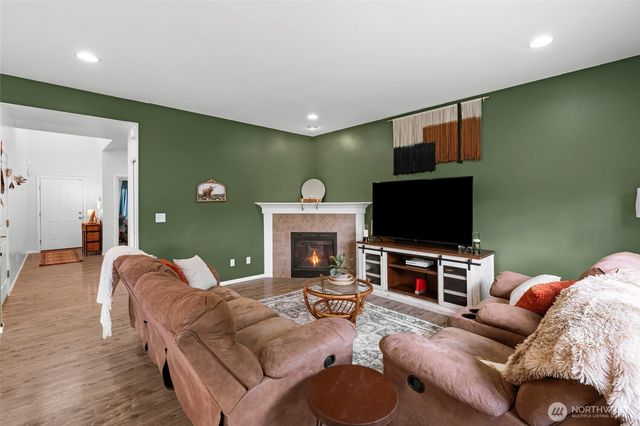 3005 Eagle Loop NE, Lacey, WA 98516