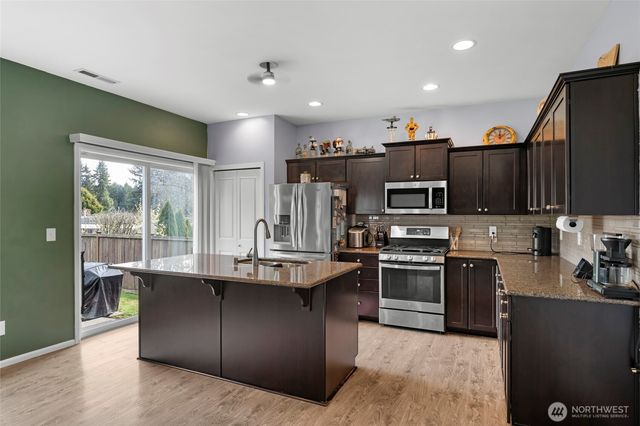 3005 Eagle Loop NE, Lacey, WA 98516