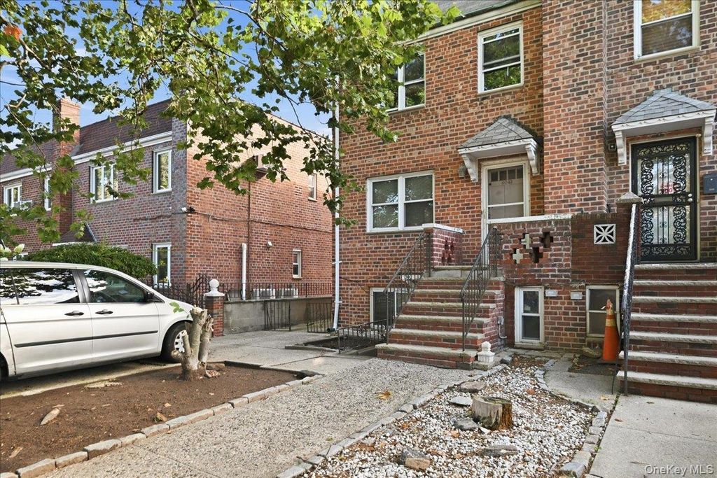6043 69th Place, Maspeth, NY 11378 — photo 2