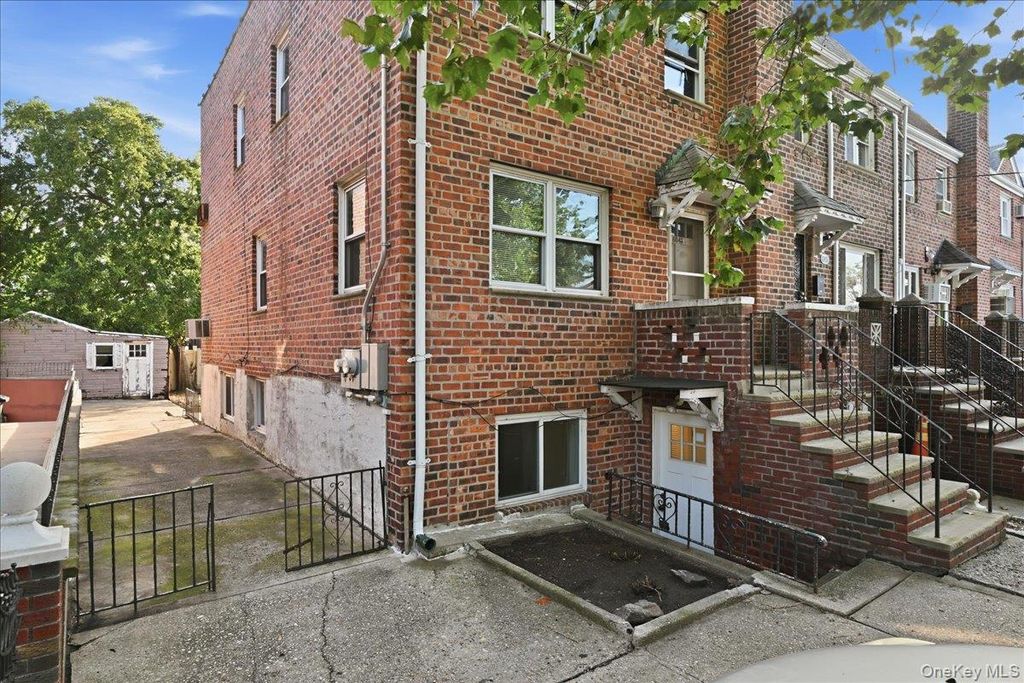 6043 69th Place, Maspeth, NY 11378 — photo 3