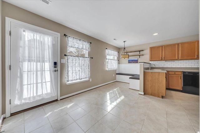 4323 Faircrest LN, Roanoke, VA 24018