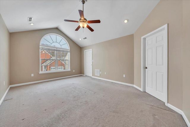 4323 Faircrest LN, Roanoke, VA 24018