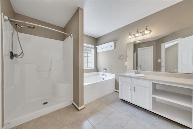 4323 Faircrest LN, Roanoke, VA 24018