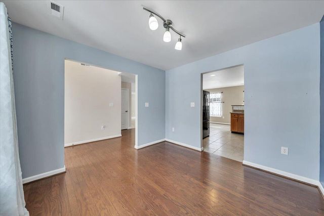 4323 Faircrest LN, Roanoke, VA 24018