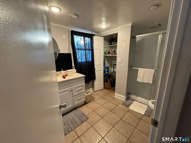 84 Anderson Avenue, Waterbury, CT 06708