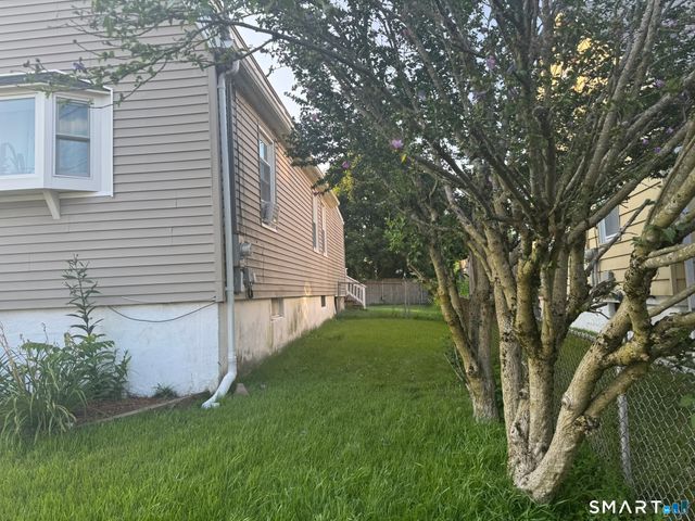 84 Anderson Avenue, Waterbury, CT 06708