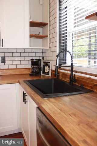 105 N ELLWOOD AVE, Baltimore, MD 21224