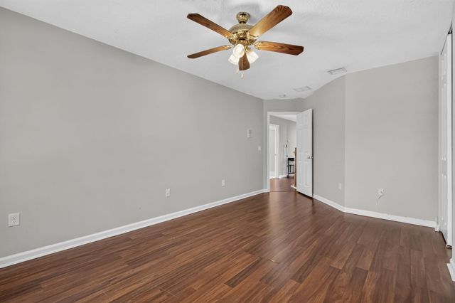 9855 Woolworth Court Court, Wellington, FL 33414