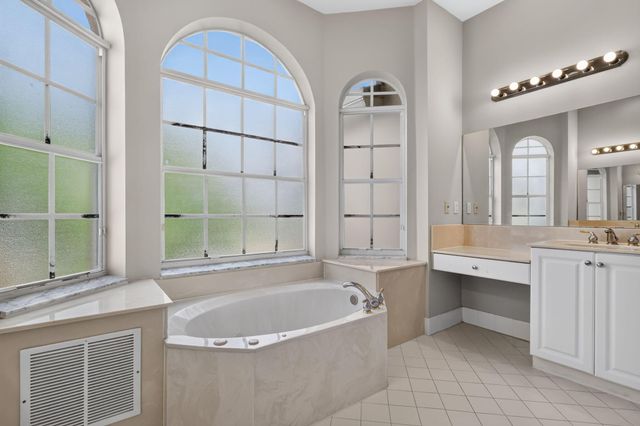 9855 Woolworth Court Court, Wellington, FL 33414