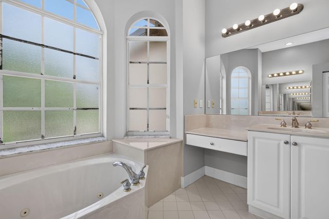 9855 Woolworth Court Court, Wellington, FL 33414