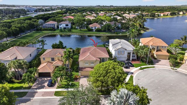 9855 Woolworth Court Court, Wellington, FL 33414