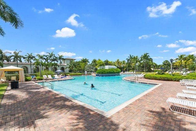 9855 Woolworth Court Court, Wellington, FL 33414
