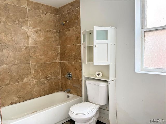 3710 Bamberger Avenue, St Louis, MO 63116