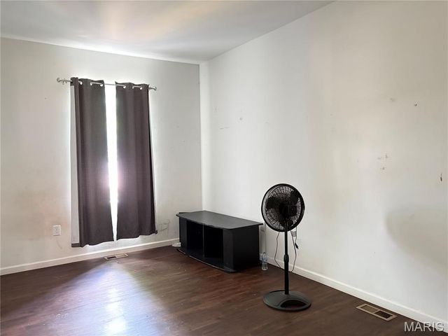 3710 Bamberger Avenue, St Louis, MO 63116