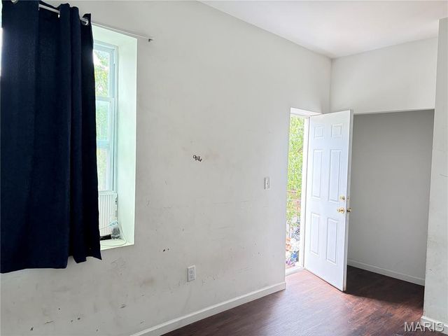3710 Bamberger Avenue, St Louis, MO 63116