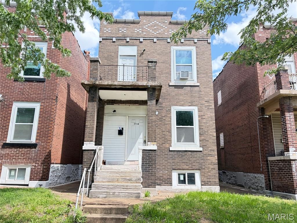 3710 Bamberger Avenue, St Louis, MO 63116