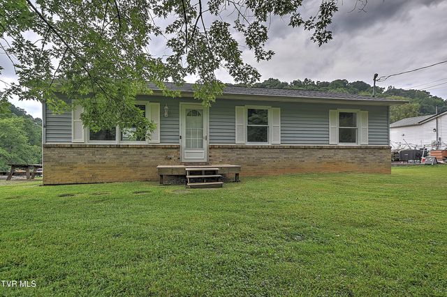 1117 Hunting Hill Road, Piney Flats, TN 37686