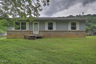 1117 Hunting Hill Road, Piney Flats, TN 37686
