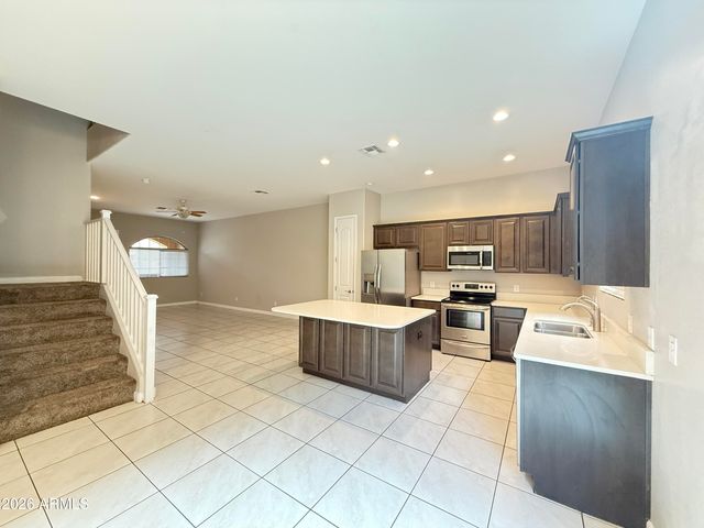 1367 S COUNTRY CLUB Drive 1281, Mesa, AZ 85210