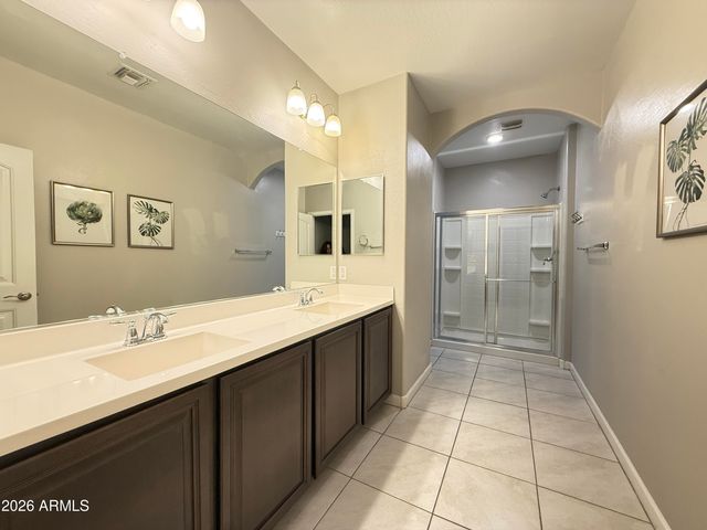 1367 S COUNTRY CLUB Drive 1281, Mesa, AZ 85210