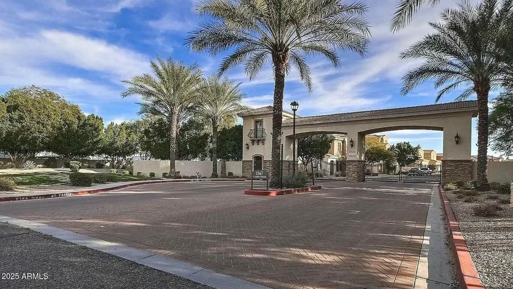 1367 S COUNTRY CLUB Drive 1281, Mesa, AZ 85210