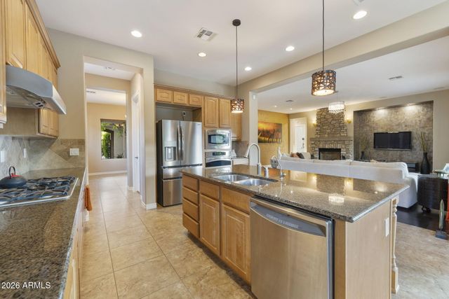 210 W NEW DAWN Drive, Chandler, AZ 85248