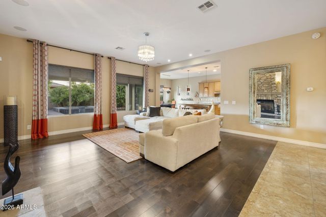 210 W NEW DAWN Drive, Chandler, AZ 85248