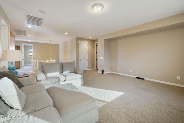 210 W NEW DAWN Drive, Chandler, AZ 85248