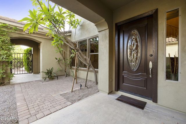 210 W NEW DAWN Drive, Chandler, AZ 85248