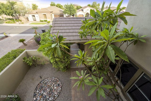 210 W NEW DAWN Drive, Chandler, AZ 85248
