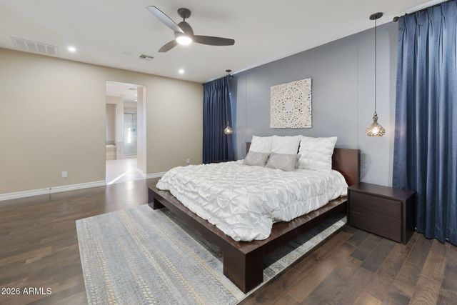 210 W NEW DAWN Drive, Chandler, AZ 85248