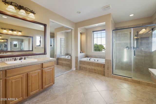 210 W NEW DAWN Drive, Chandler, AZ 85248