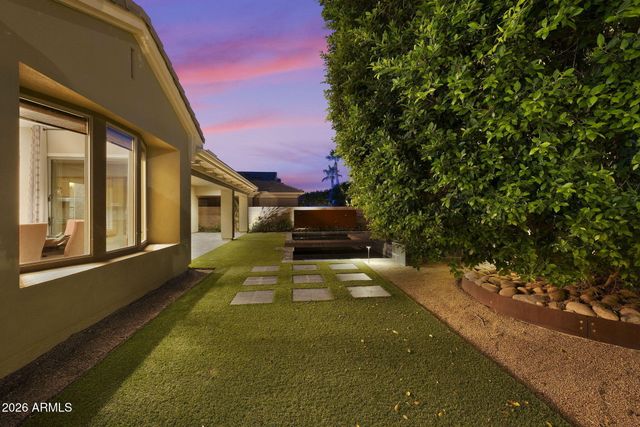 210 W NEW DAWN Drive, Chandler, AZ 85248