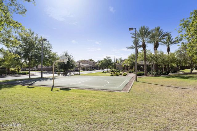 210 W NEW DAWN Drive, Chandler, AZ 85248