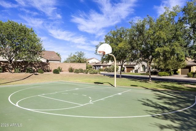 210 W NEW DAWN Drive, Chandler, AZ 85248