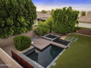 210 W NEW DAWN Drive, Chandler, AZ 85248