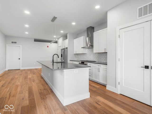 319 E 16th Street 302, Indianapolis, IN 46202