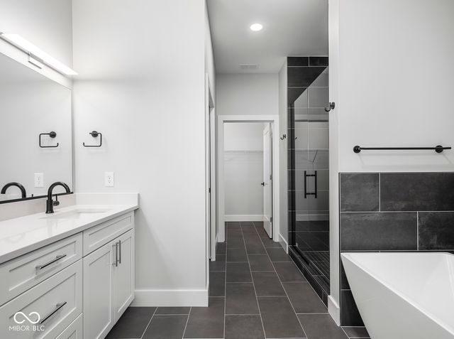 319 E 16th Street 302, Indianapolis, IN 46202