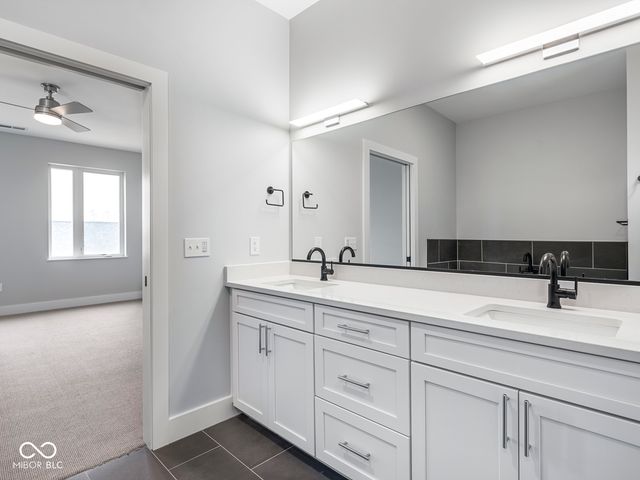 319 E 16th Street 302, Indianapolis, IN 46202