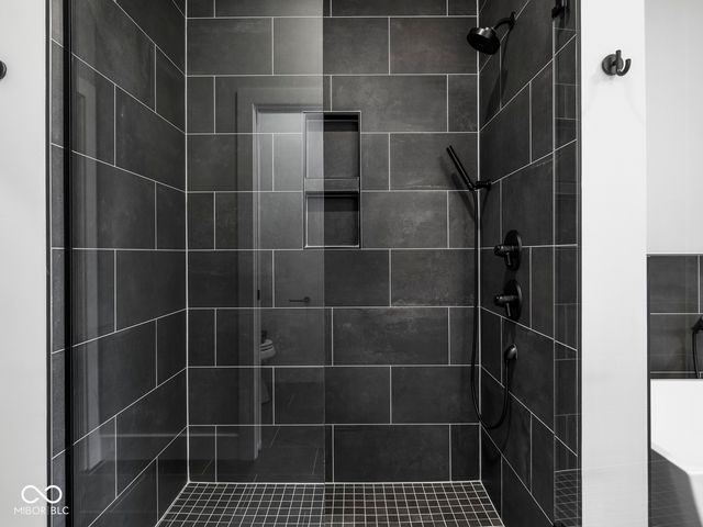 319 E 16th Street 302, Indianapolis, IN 46202