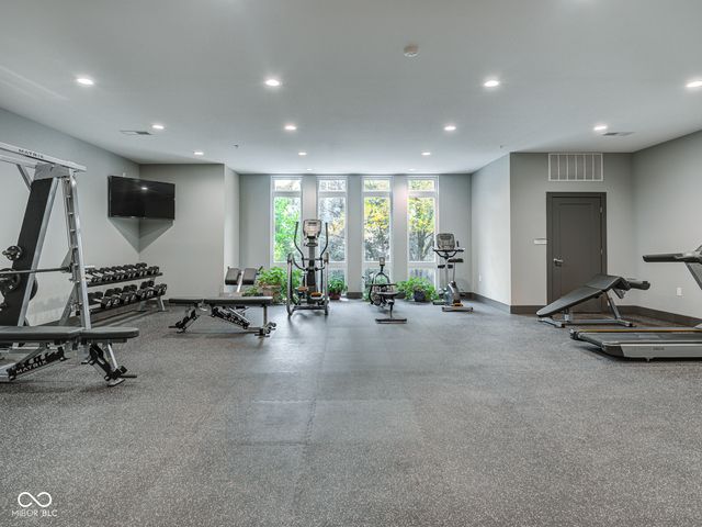 319 E 16th Street 302, Indianapolis, IN 46202