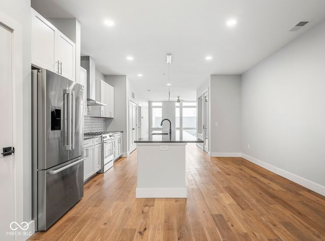 319 E 16th Street 302, Indianapolis, IN 46202