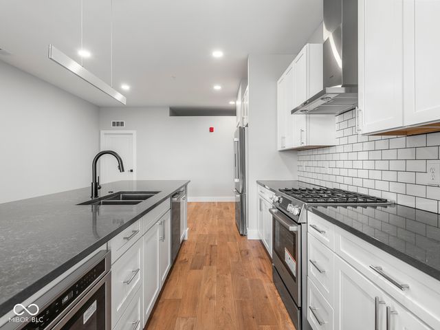 319 E 16th Street 302, Indianapolis, IN 46202